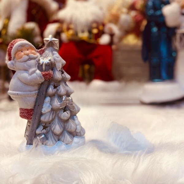 Christmas Santa Claus Decoration Made from Ceramics
